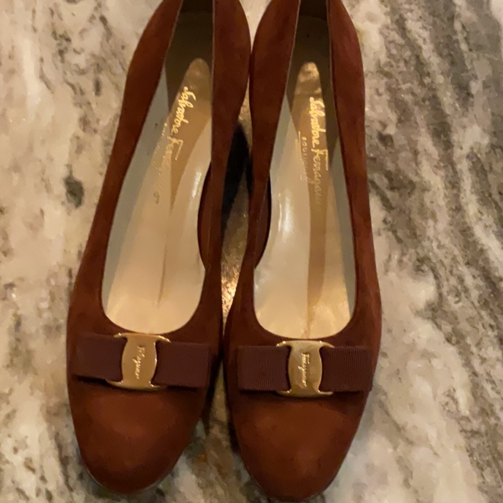 Suede cognac